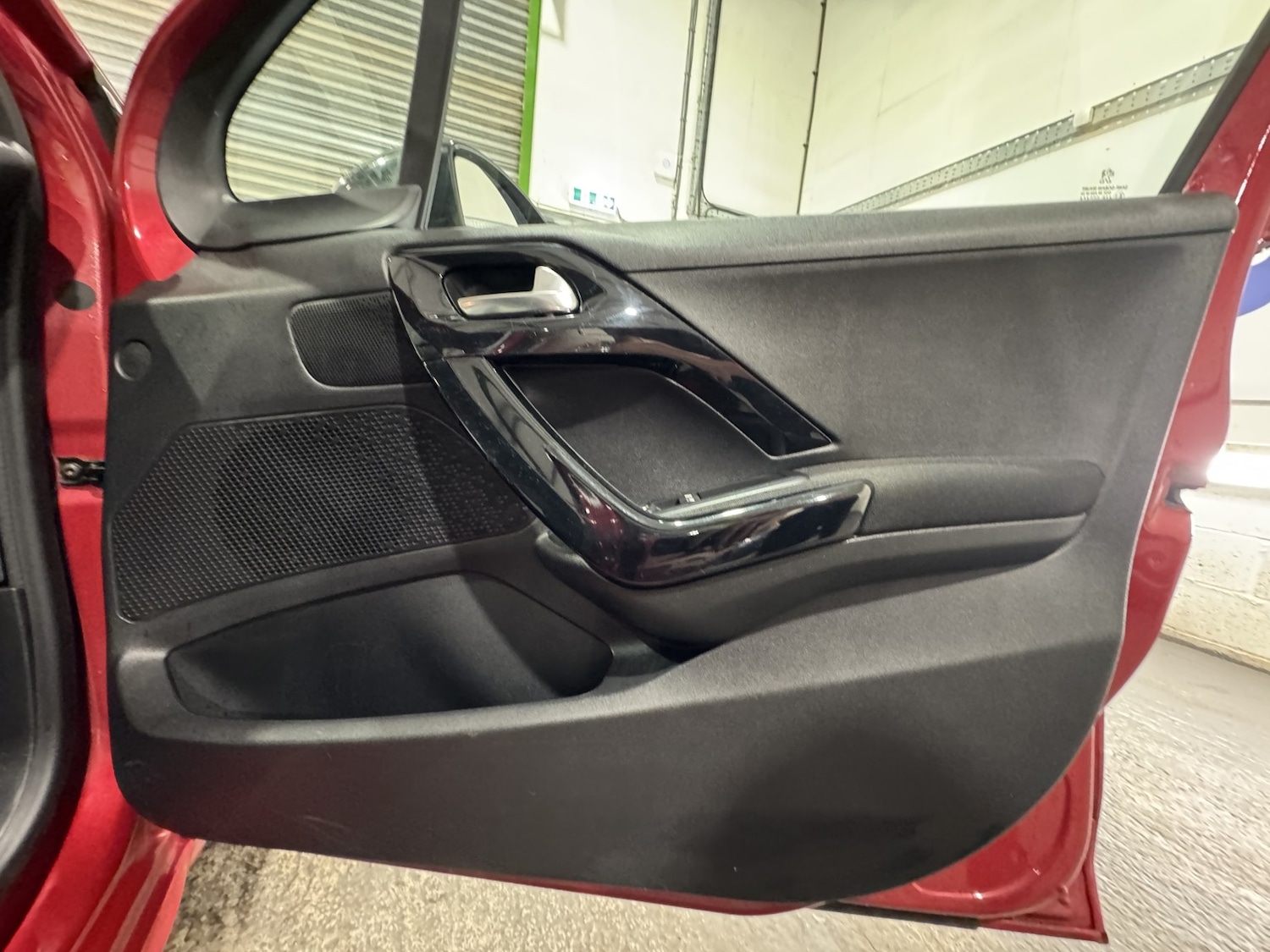 Used Peugeot 208 2016 for sale - 76725685: Photo 18