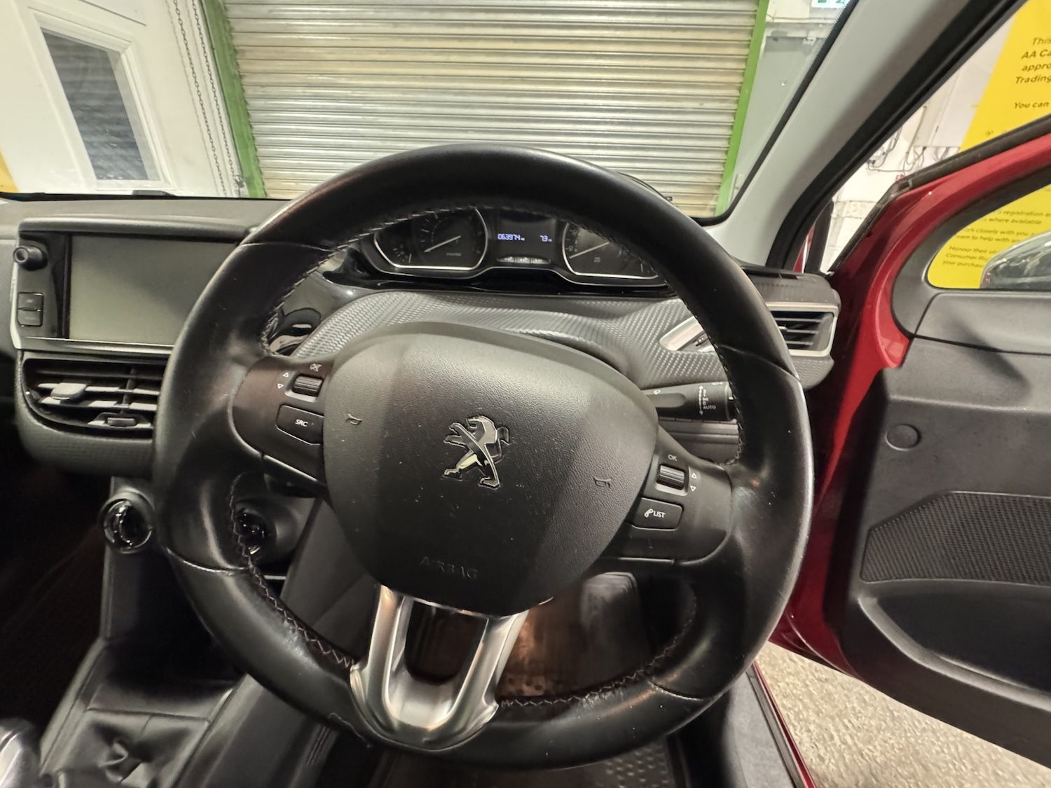 Used Peugeot 208 2016 for sale - 76725685: Photo 27