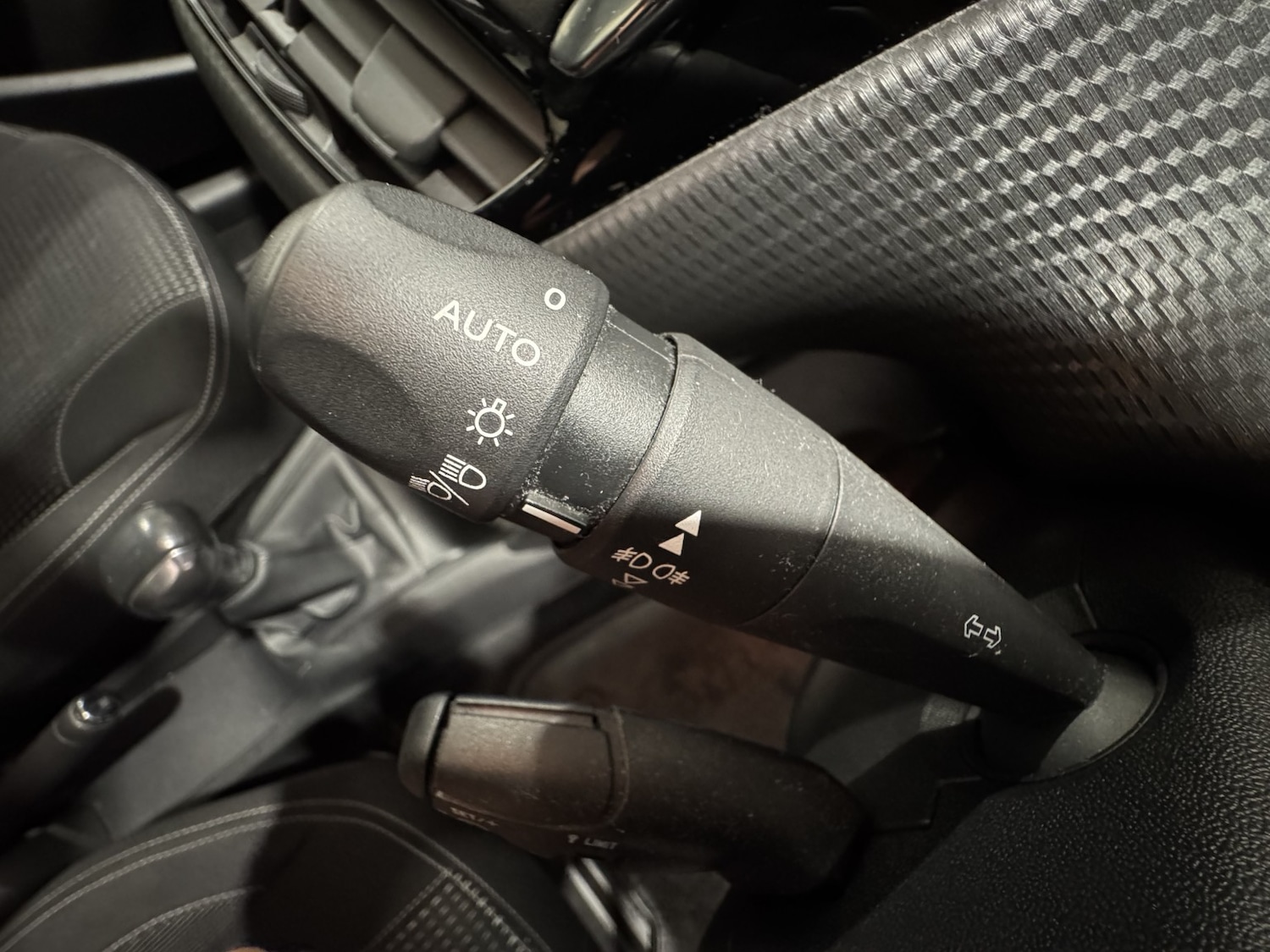 Used Peugeot 208 2016 for sale - 76725685: Photo 32