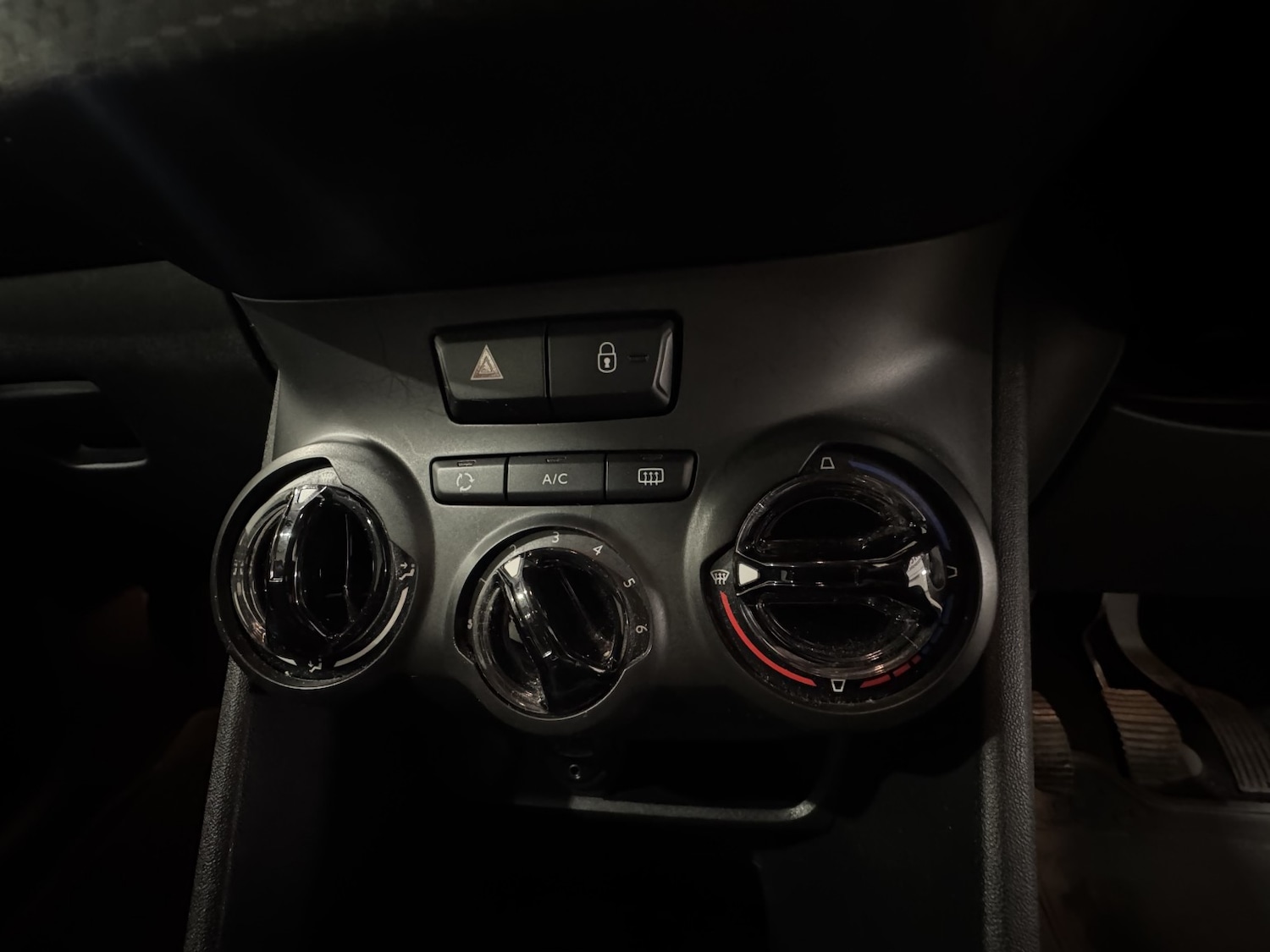 Used Peugeot 208 2016 for sale - 76725685: Photo 40