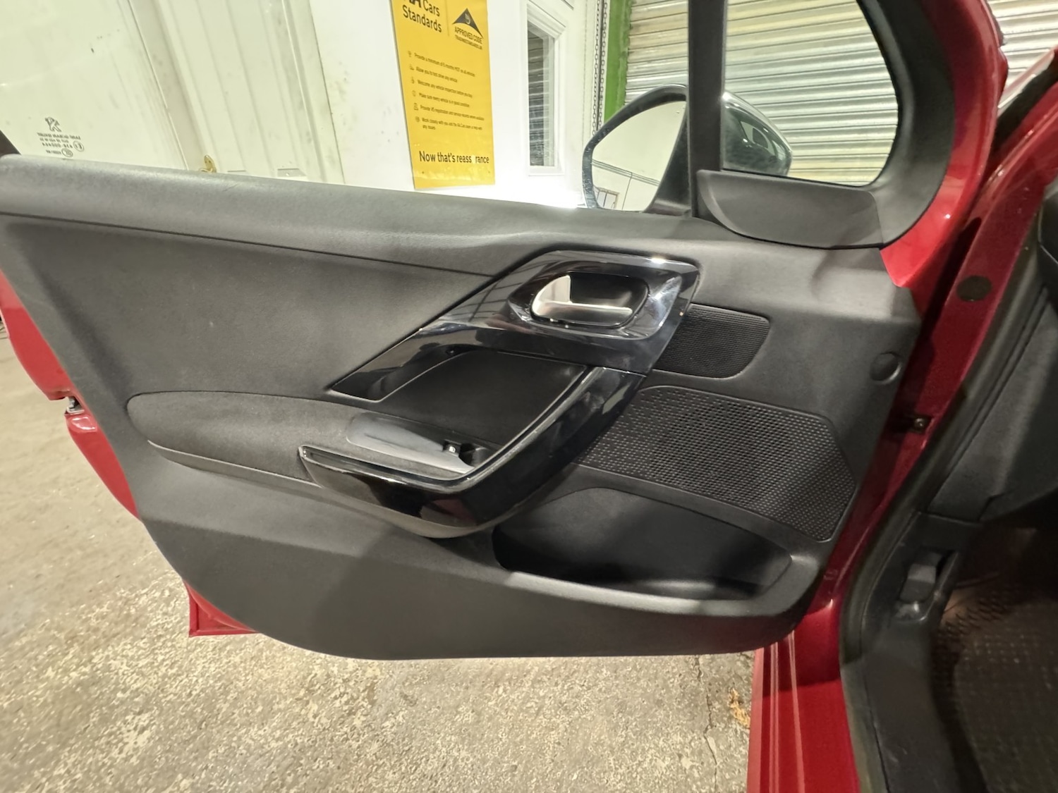 Used Peugeot 208 2016 for sale - 76725685: Photo 54