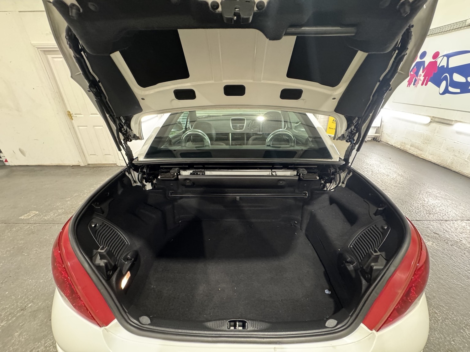 Used Peugeot 207 CC 2012 for sale - 76142516: Photo 45