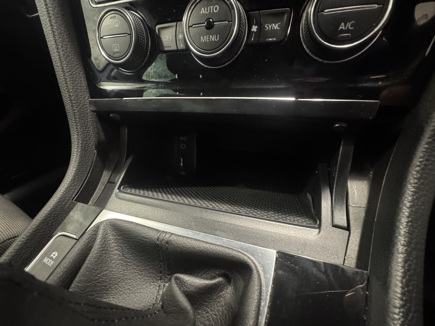 Used Volkswagen Golf 2016 for sale - 76142500: Photo 42