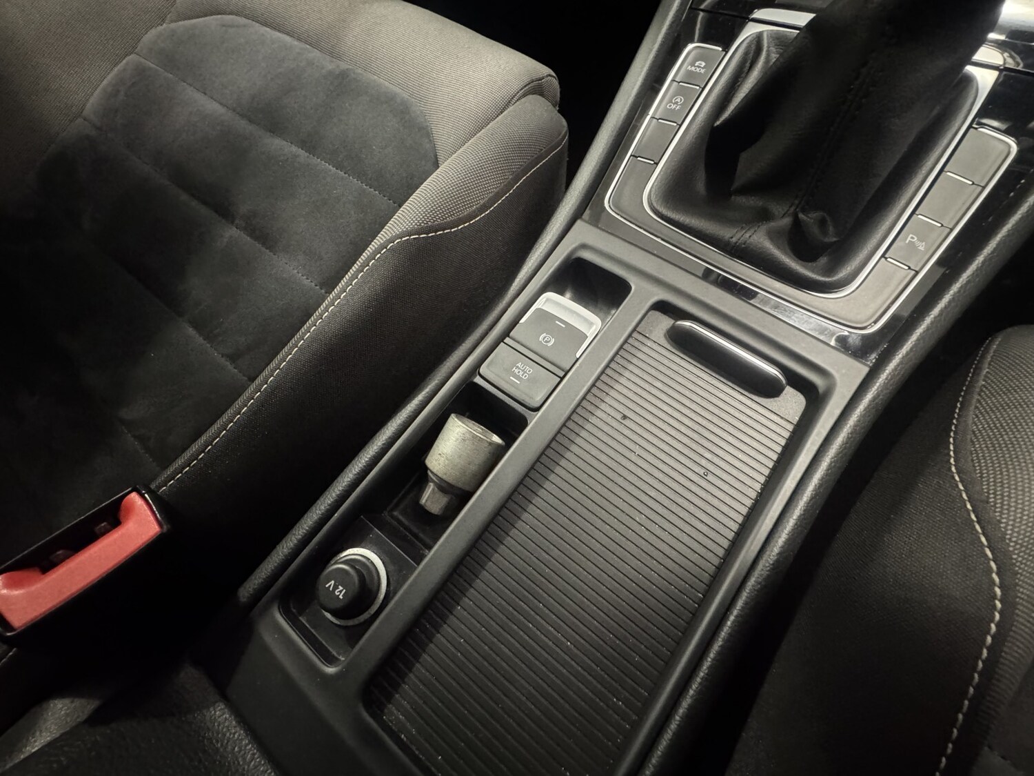 Used Volkswagen Golf 2016 for sale - 76142500: Photo 45