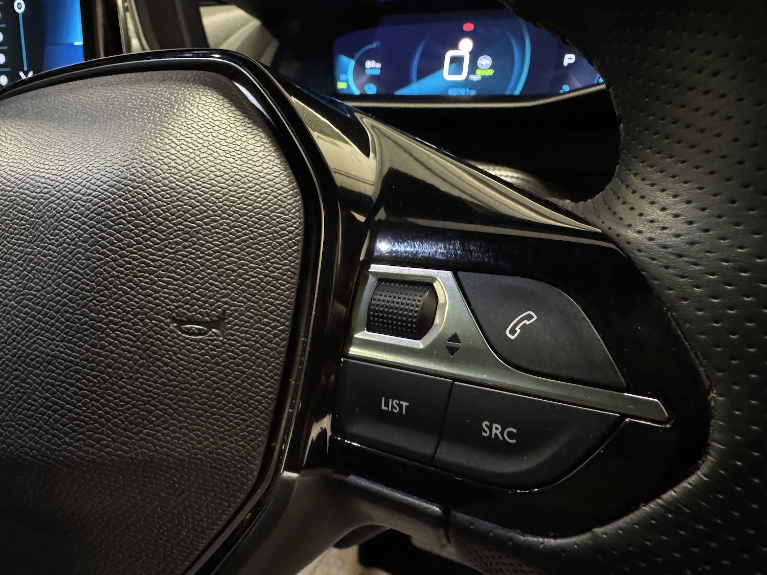 Used Peugeot 2008 2020 for sale - 77595394: Photo 28