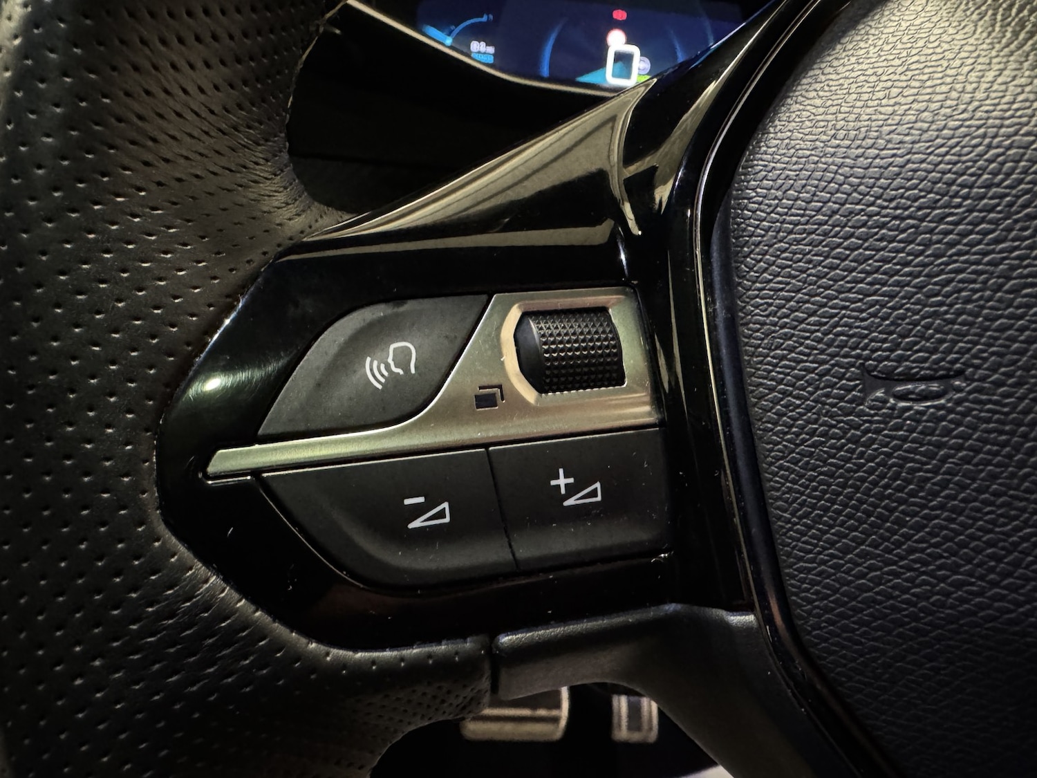 Used Peugeot 2008 2020 for sale - 77595394: Photo 29