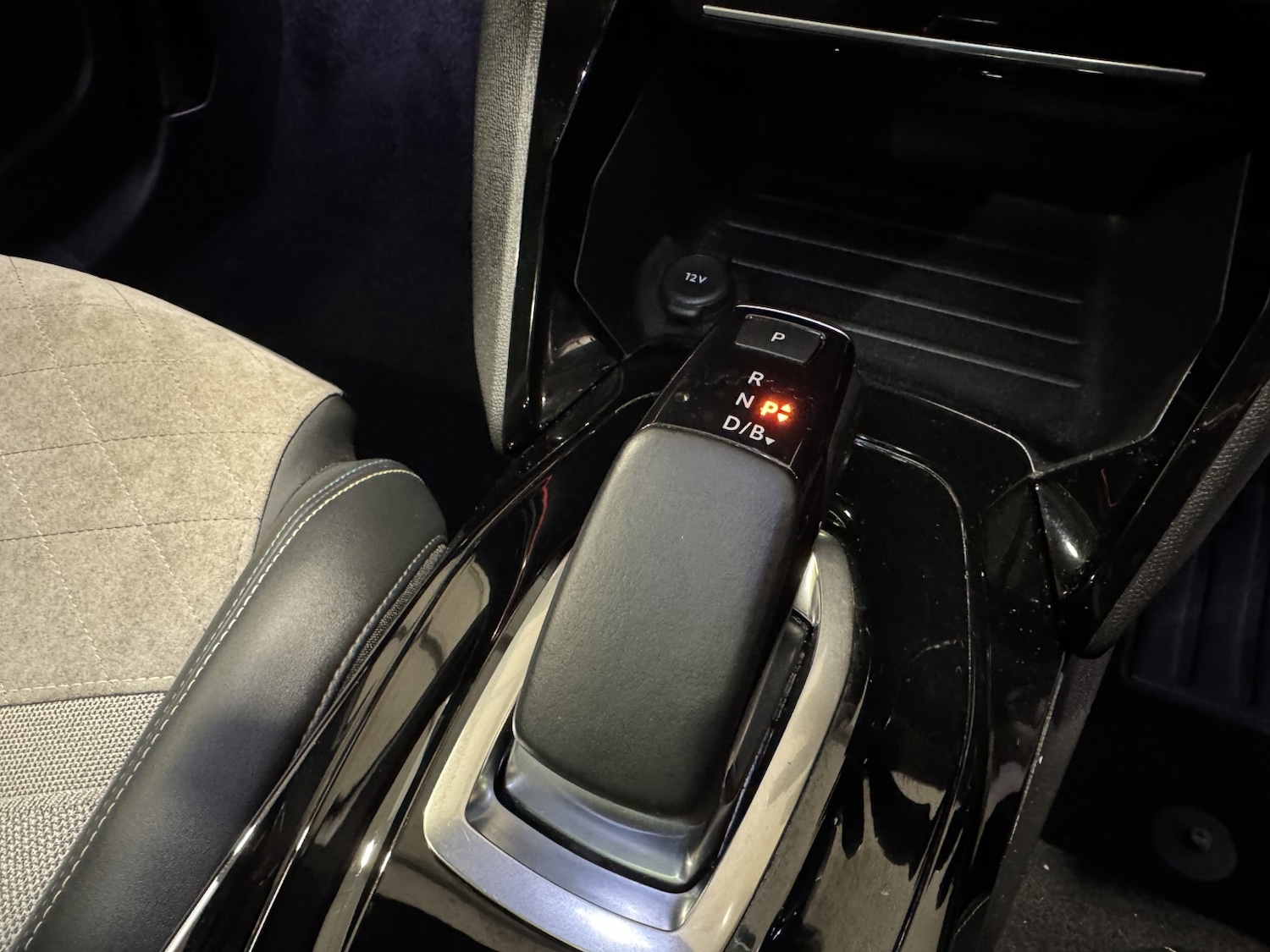 Used Peugeot 2008 2020 for sale - 77595394: Photo 44