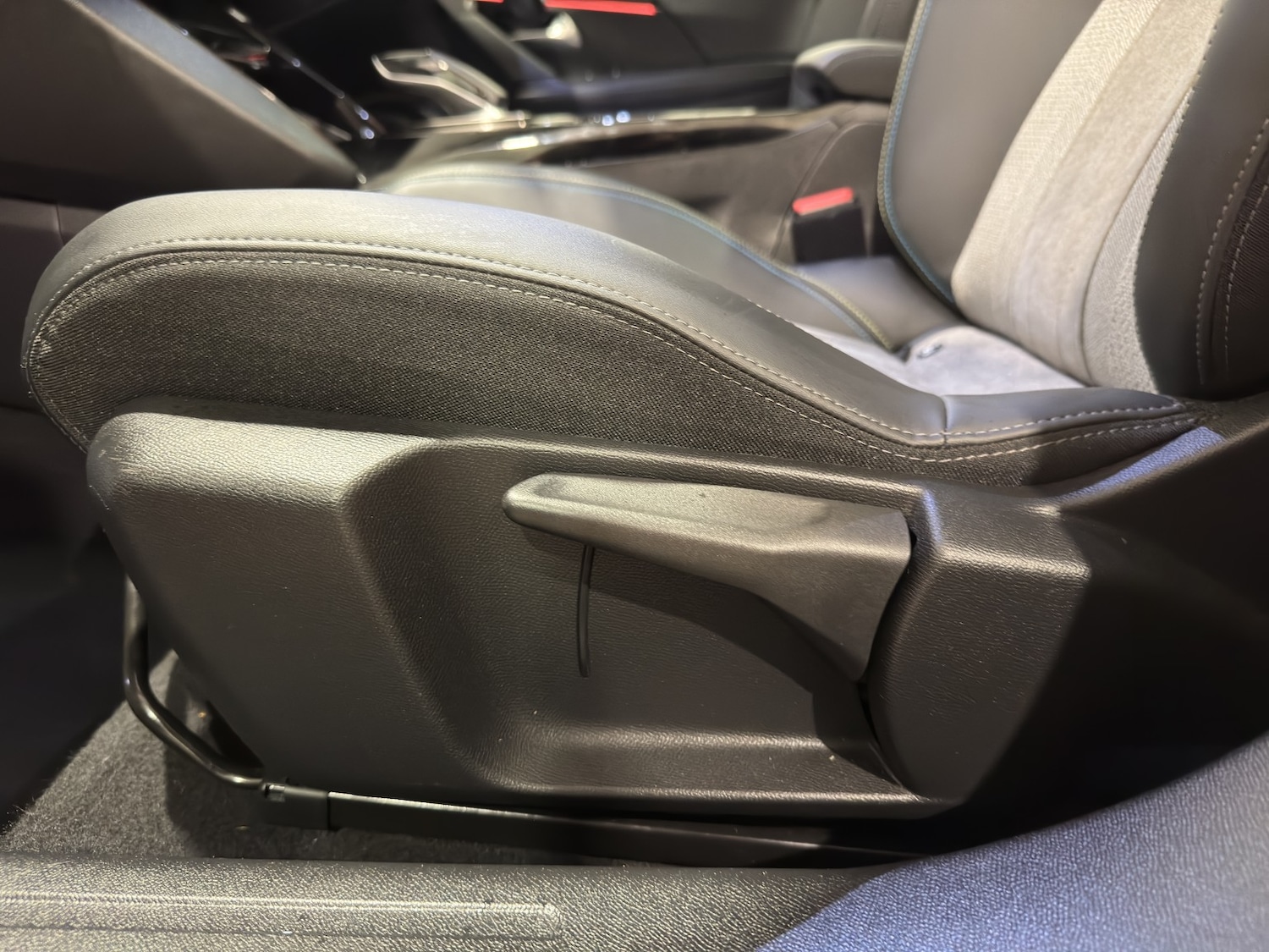 Used Peugeot 2008 2020 for sale - 77595394: Photo 62