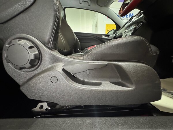 Used Vauxhall ADAM 2016 for sale - 75266641: Photo 25
