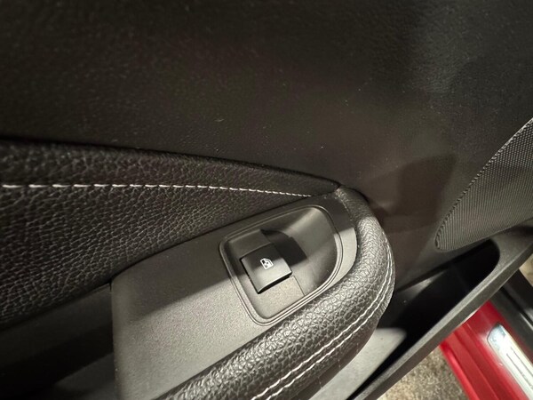 Used Vauxhall ADAM 2016 for sale - 75266641: Photo 45