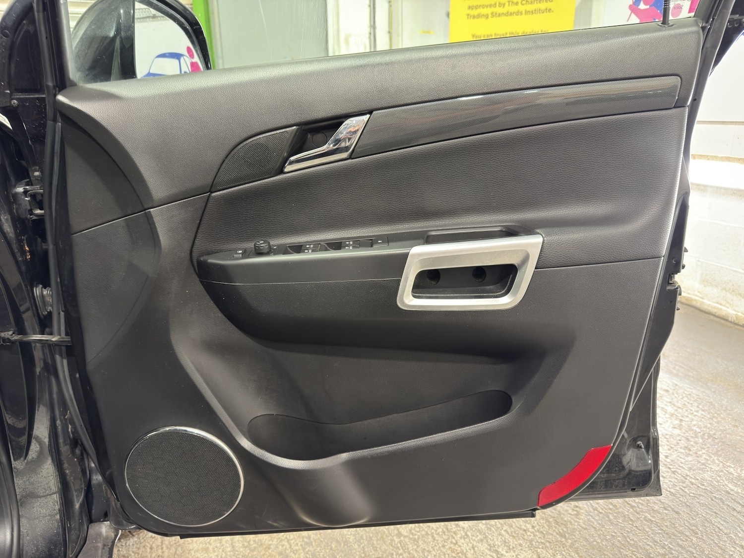 Used Vauxhall Antara 2012 for sale - 77953929: Photo 11