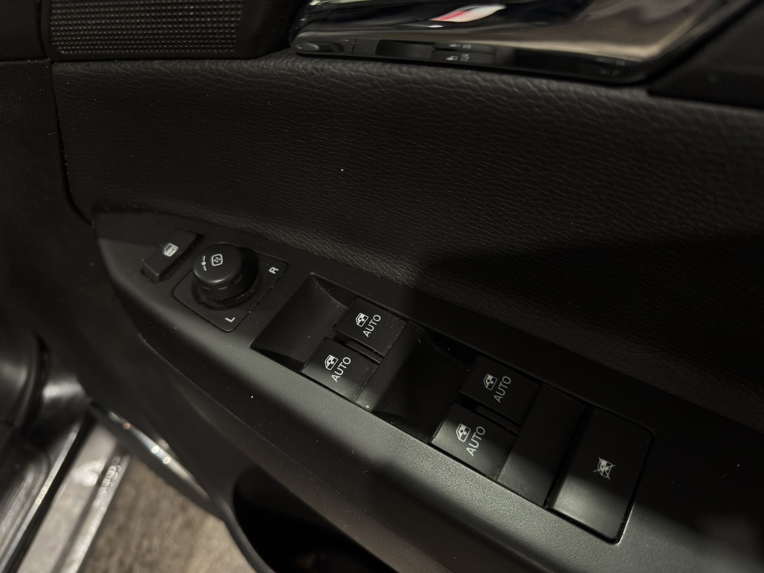 Used Vauxhall Antara 2012 for sale - 77953929: Photo 12