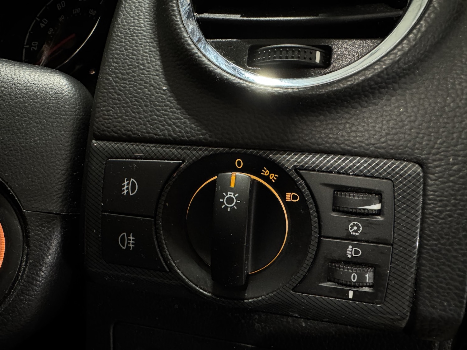 Used Vauxhall Antara 2012 for sale - 77953929: Photo 21