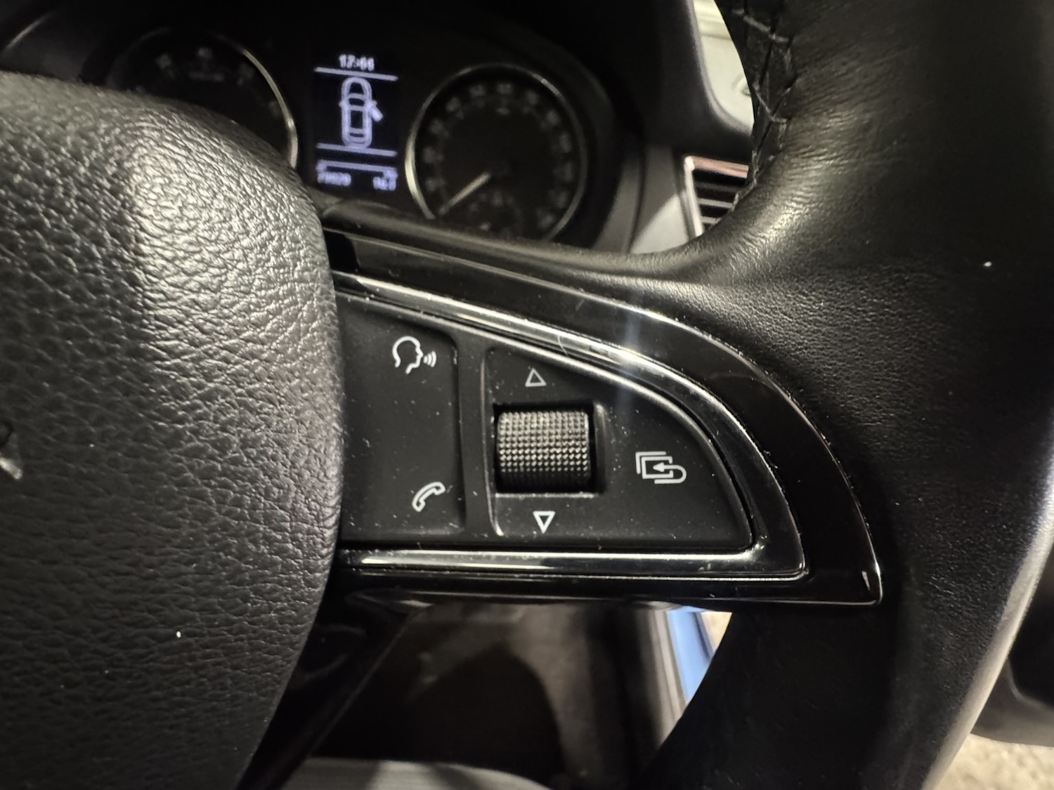 Used Skoda Rapid 2013 for sale - 76547910: Photo 32