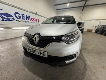 Used Renault Captur 2018 for sale - 76794283: Photo