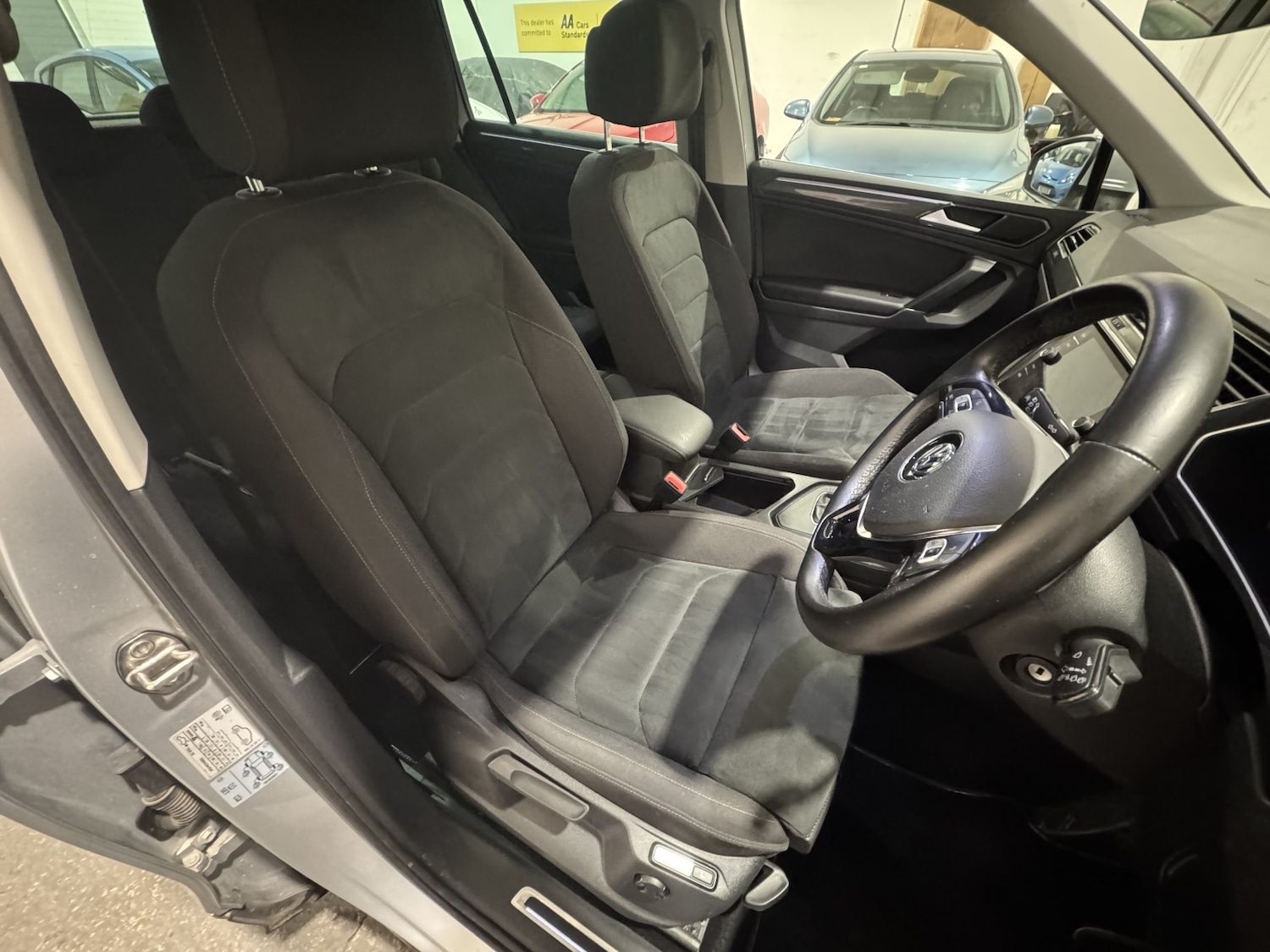 Used Volkswagen Tiguan 2018 for sale - 76817581: Photo 28