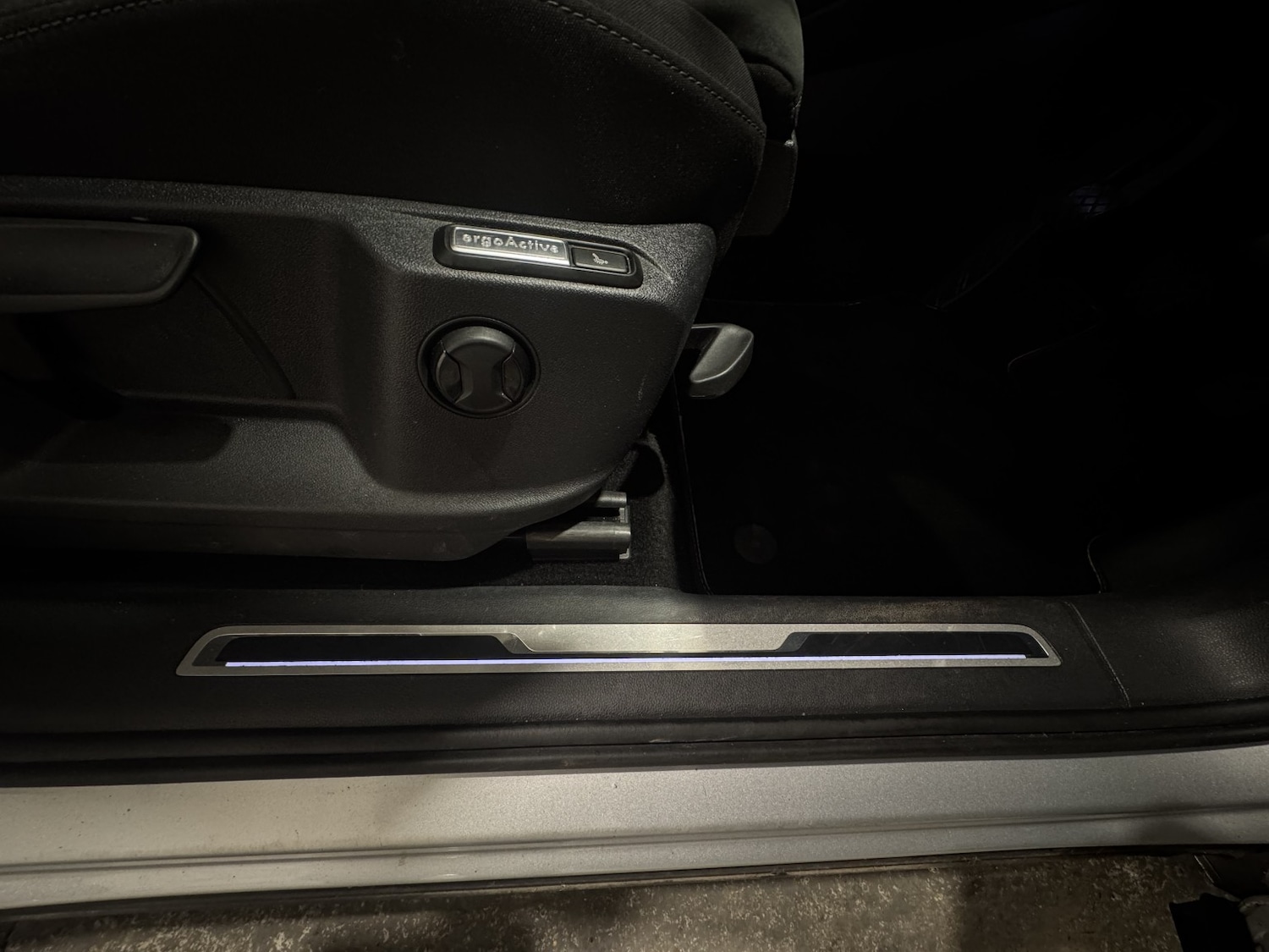 Used Volkswagen Tiguan 2018 for sale - 76817581: Photo 29