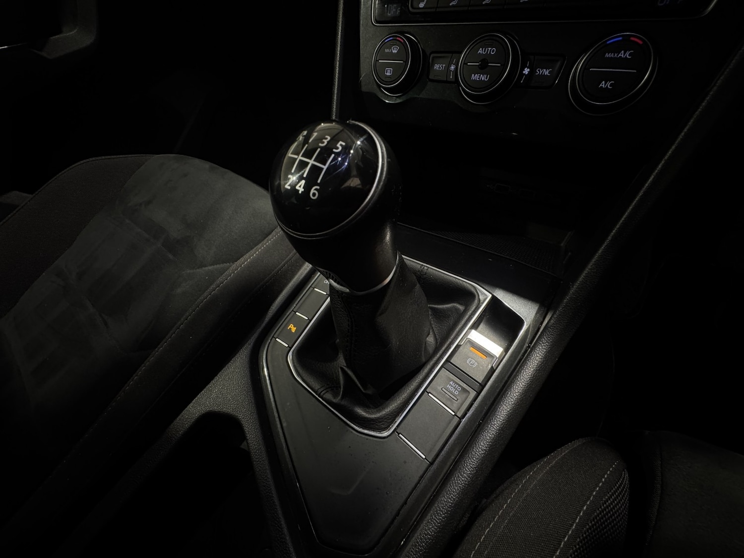 Used Volkswagen Tiguan 2018 for sale - 76817581: Photo 47