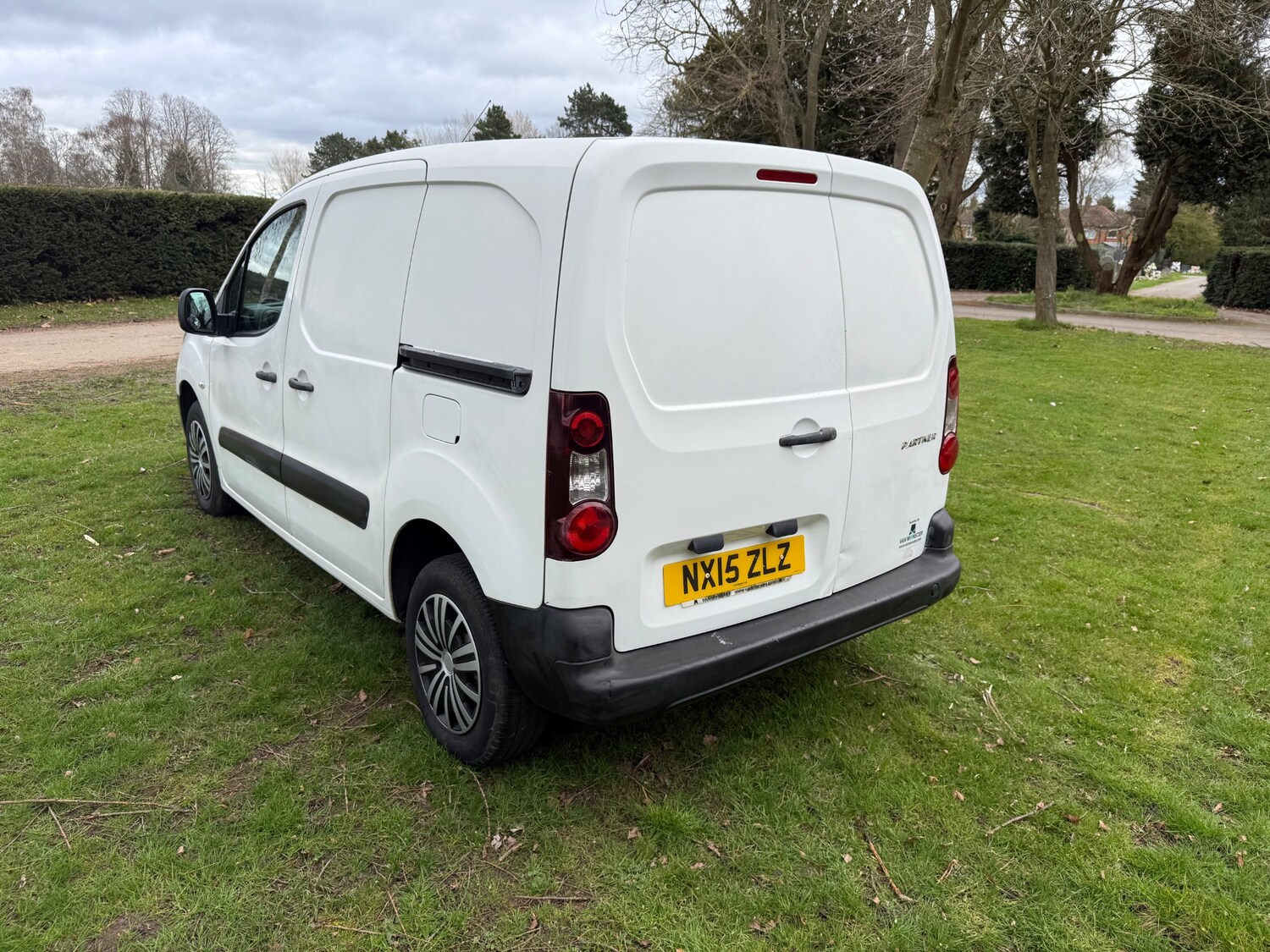 Used Peugeot Partner 2015 for sale - 78042347: Photo 3