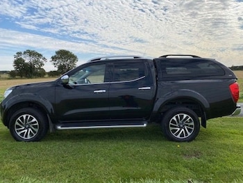 Used Nissan Navara 2017 for sale - 75611712: Photo