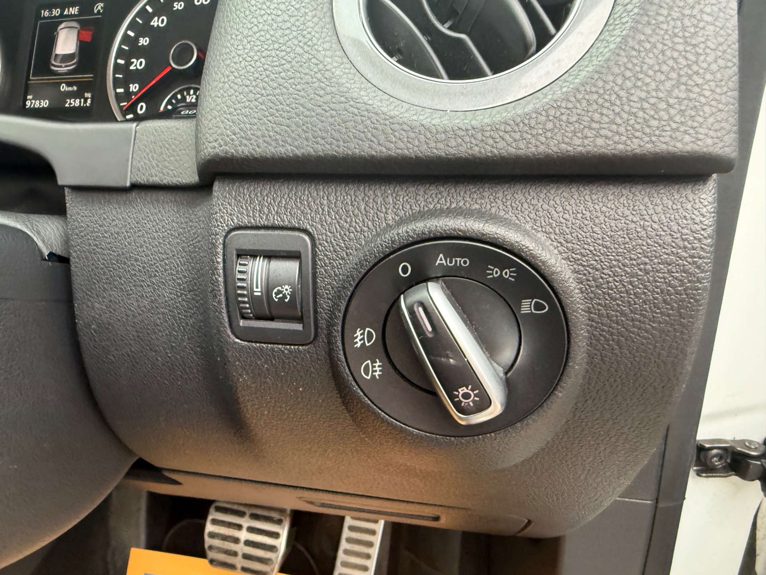 Used Volkswagen Tiguan 2016 for sale - 78097437: Photo 28