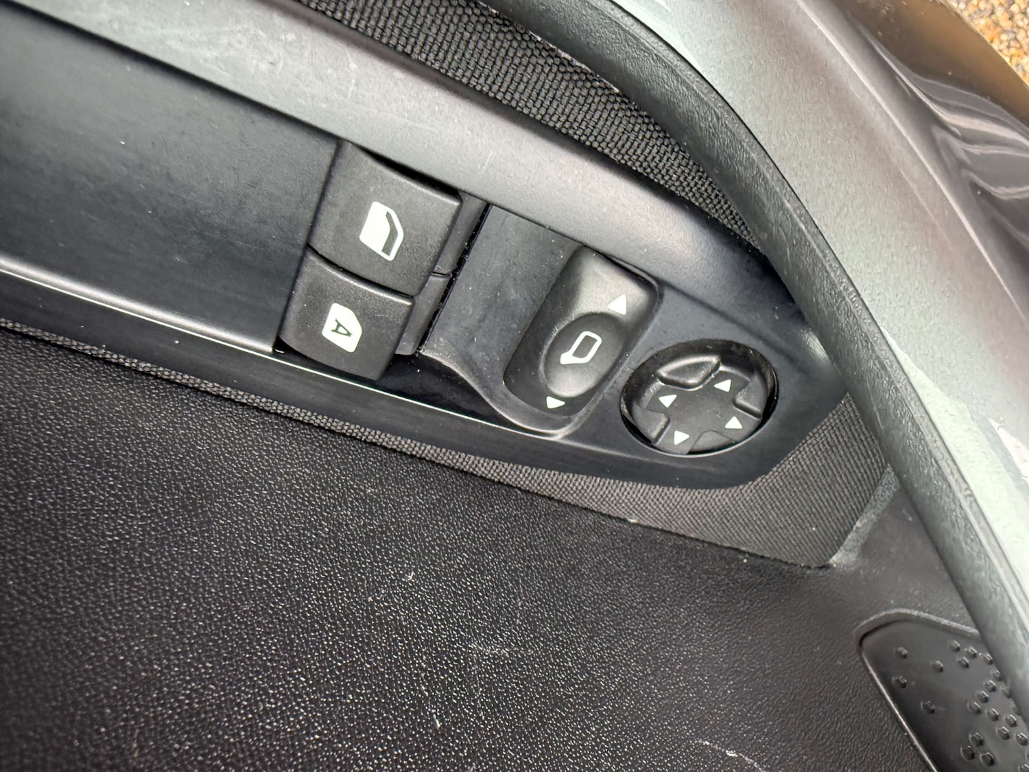 Used Peugeot 2008 2017 for sale - 77630705: Photo 17