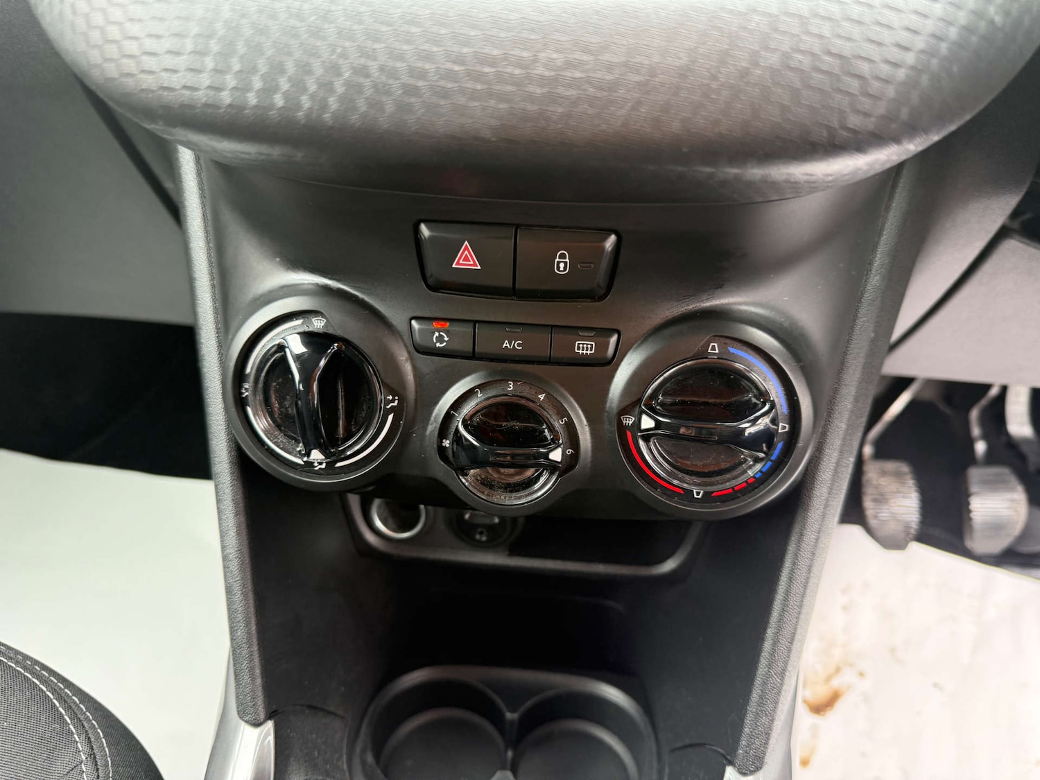 Used Peugeot 2008 2017 for sale - 77630705: Photo 30