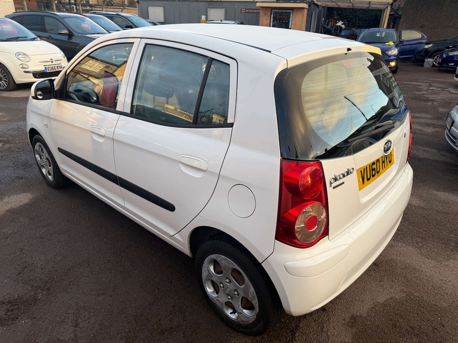Used Kia Picanto 2010 for sale - 77161968: Photo 6