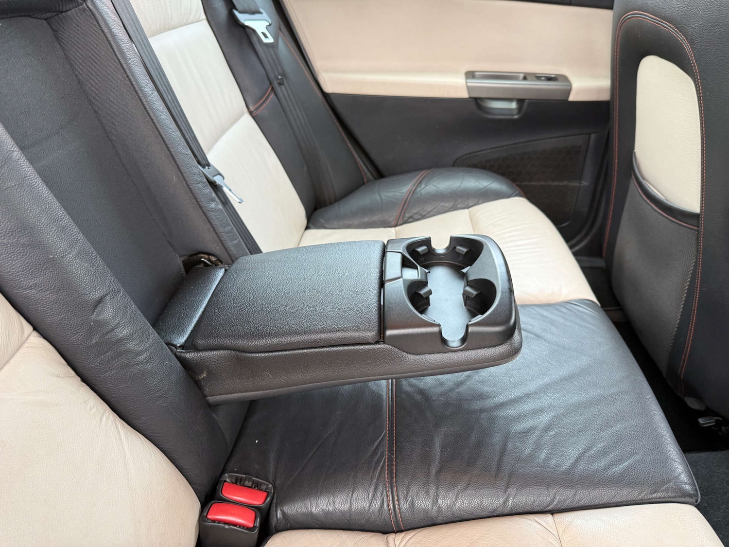 Used Volvo V50 2011 for sale - 77523286: Photo 15