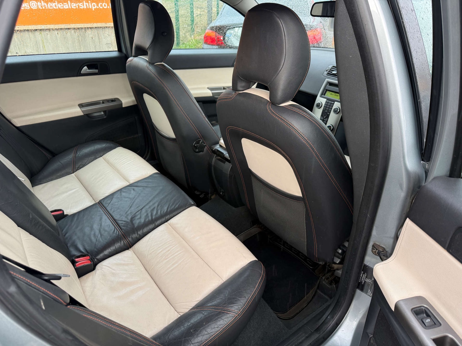 Used Volvo V50 2011 for sale - 77523286: Photo 17