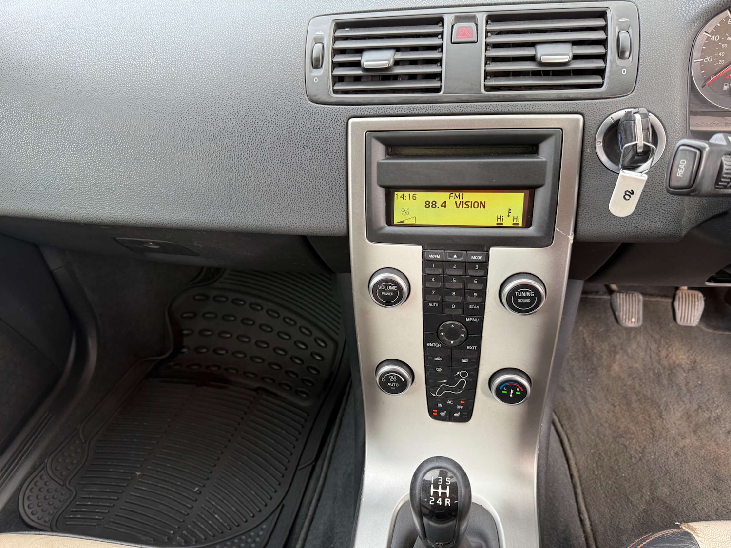 Used Volvo V50 2011 for sale - 77523286: Photo 24