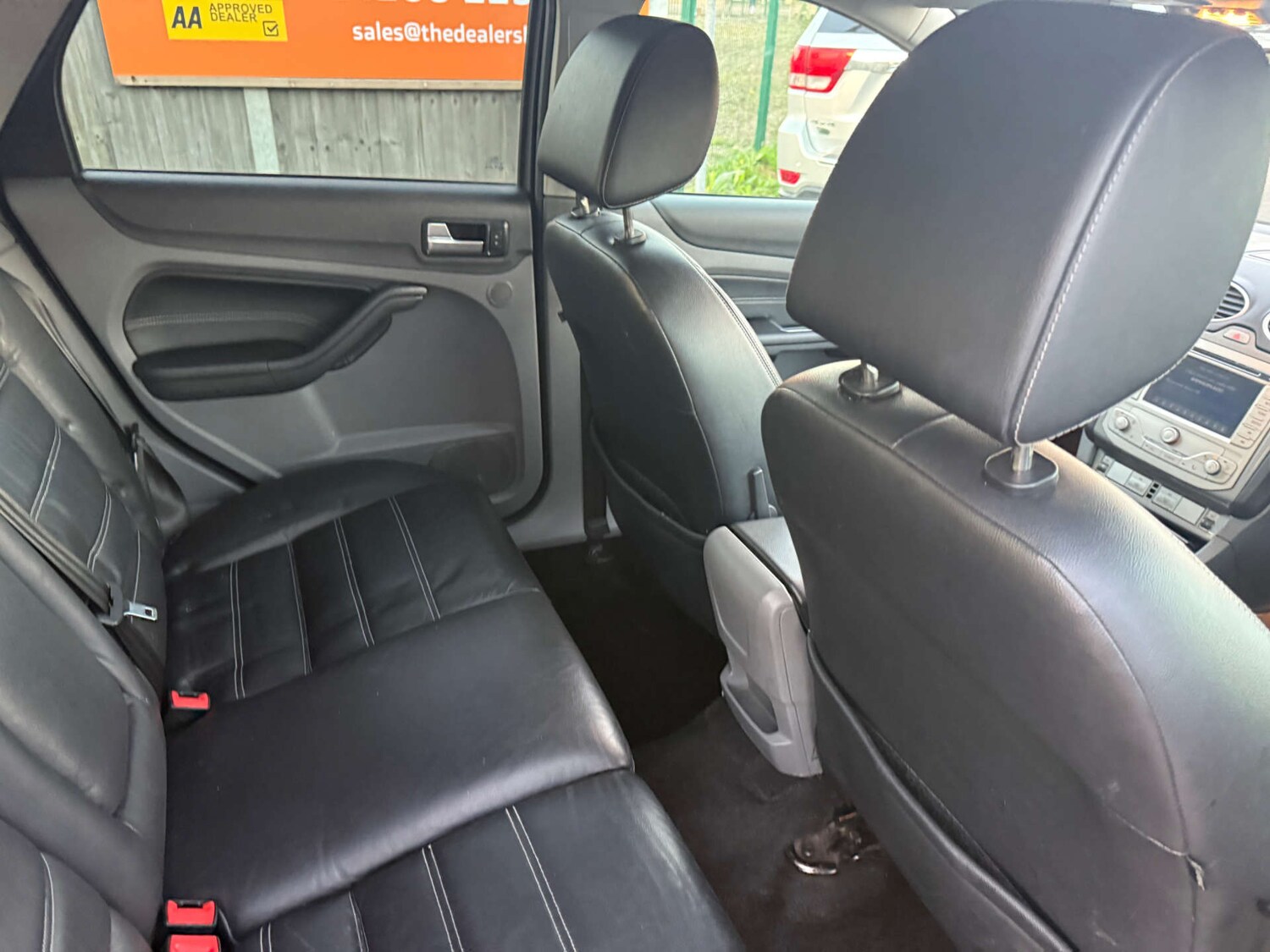 Used Ford Focus 2010 for sale - 76604260: Photo 21