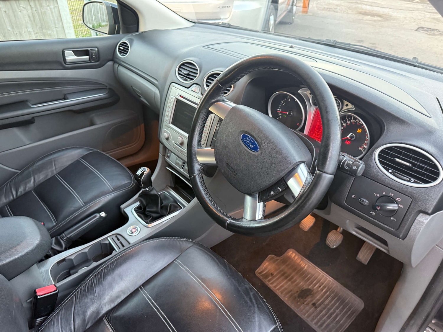 Used Ford Focus 2010 for sale - 76604260: Photo 22