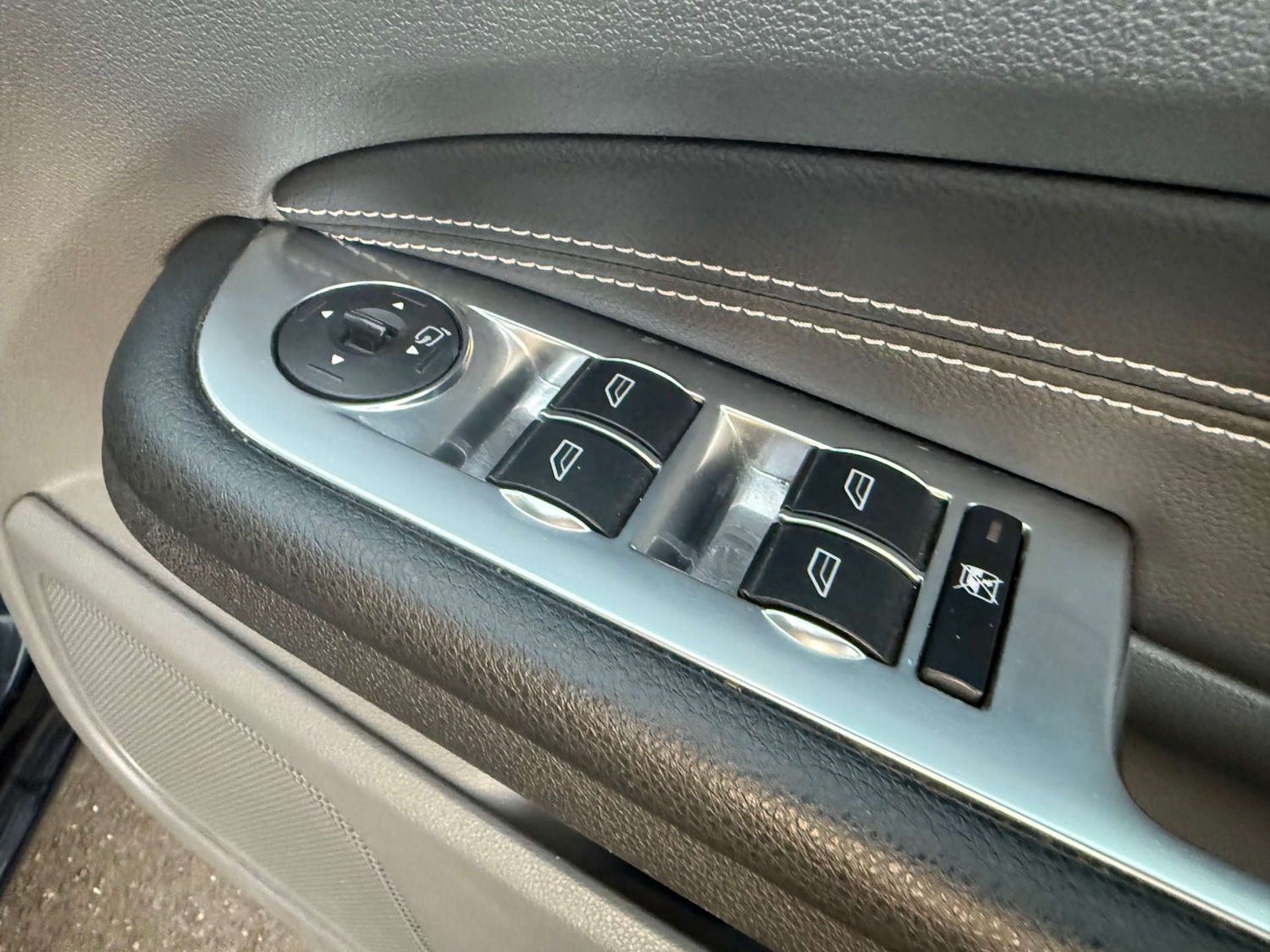 Used Ford Focus 2010 for sale - 76604260: Photo 24