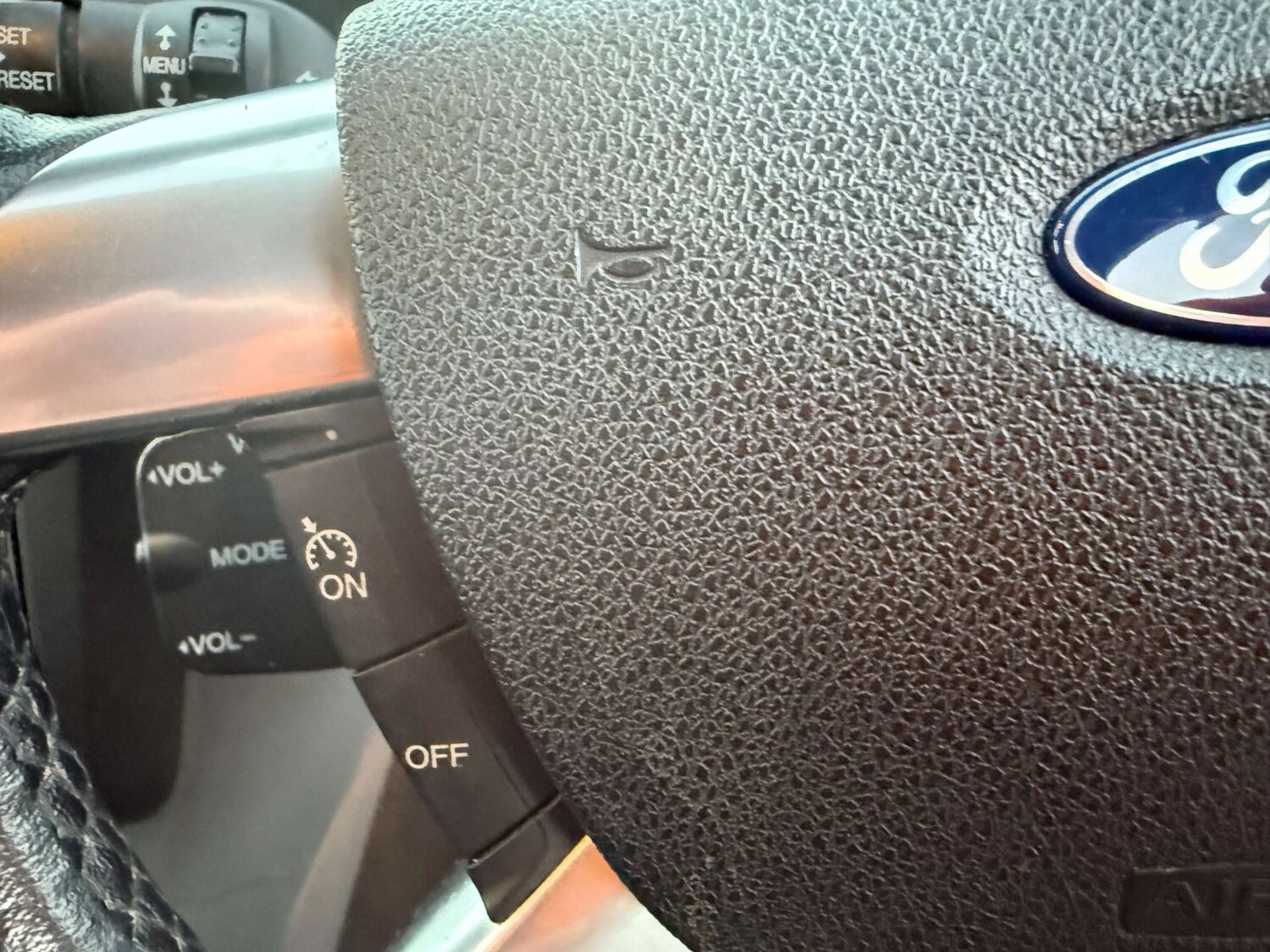 Used Ford Focus 2010 for sale - 76604260: Photo 31