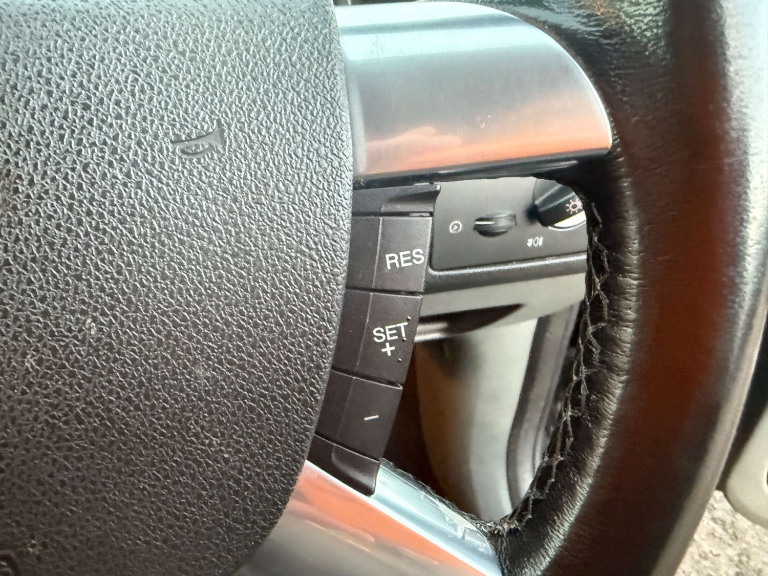 Used Ford Focus 2010 for sale - 76604260: Photo 32