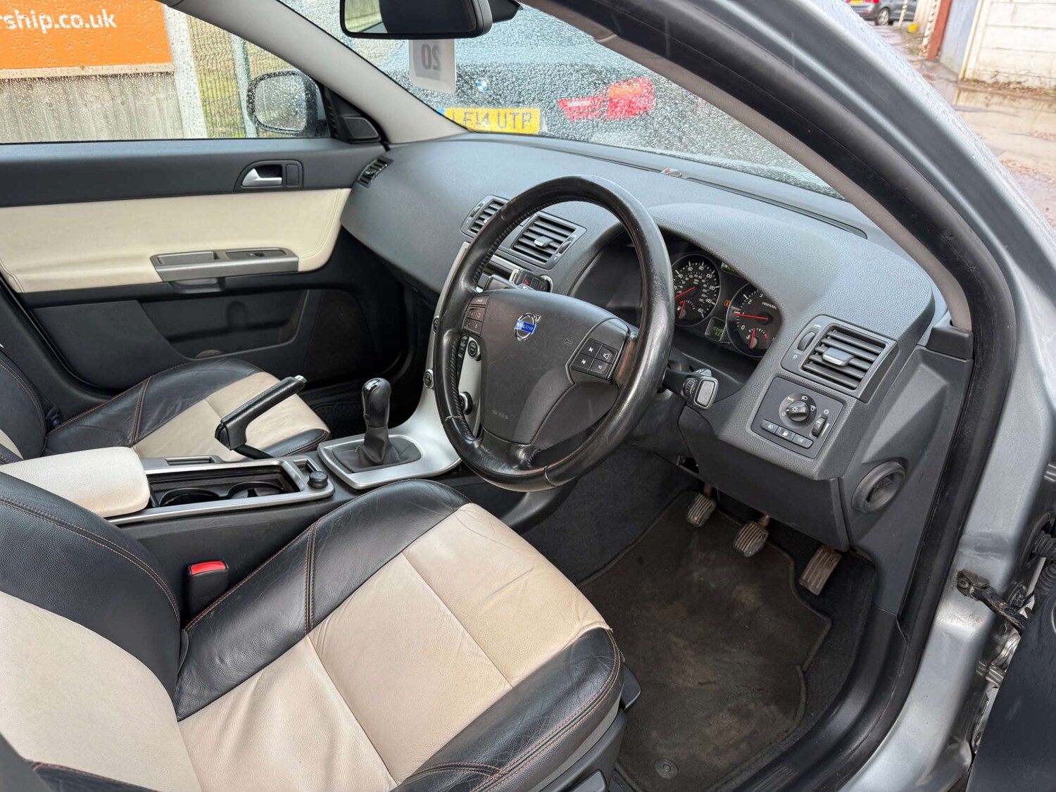 Used Volvo V50 2011 for sale - 77880390: Photo 18