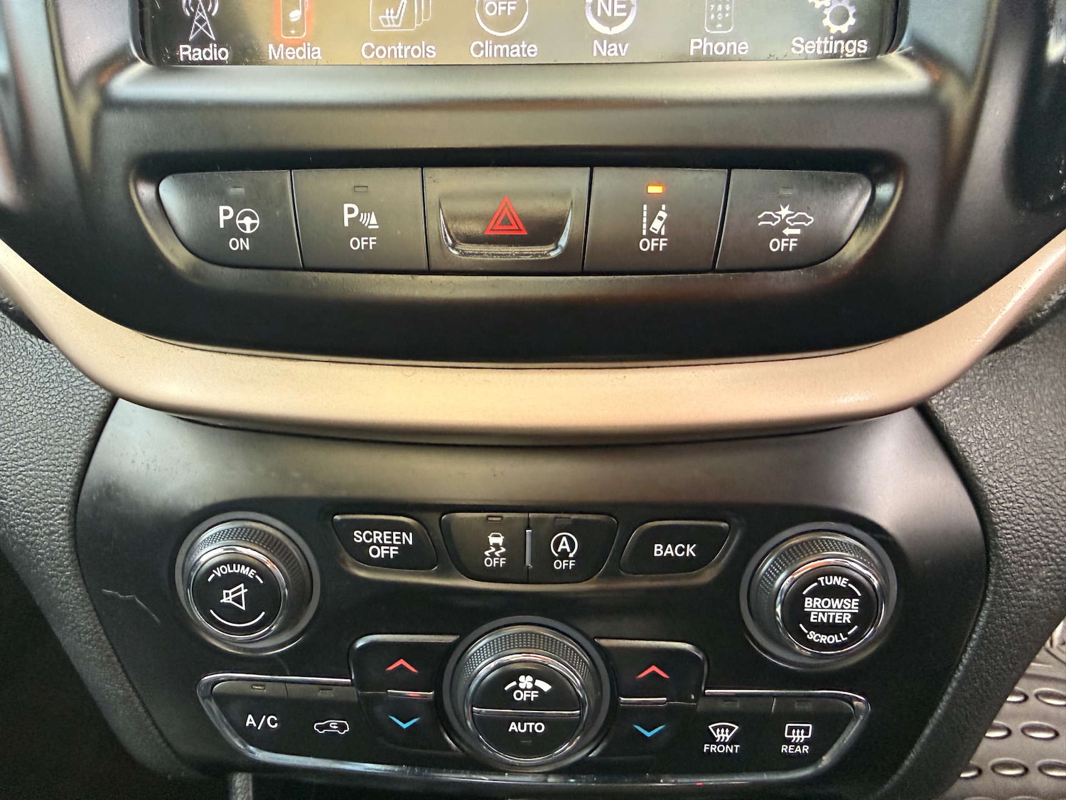 Used Jeep Cherokee 2016 for sale - 77172478: Photo 36