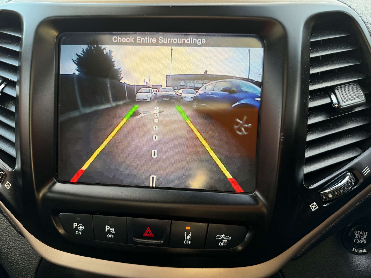 Used Jeep Cherokee 2016 for sale - 77172478: Photo 38