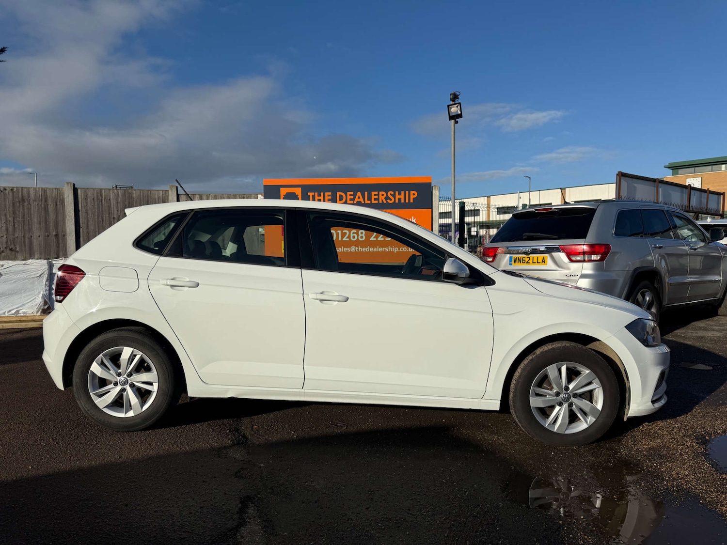 Used Volkswagen Polo 2018 for sale - 76829832: Photo 3