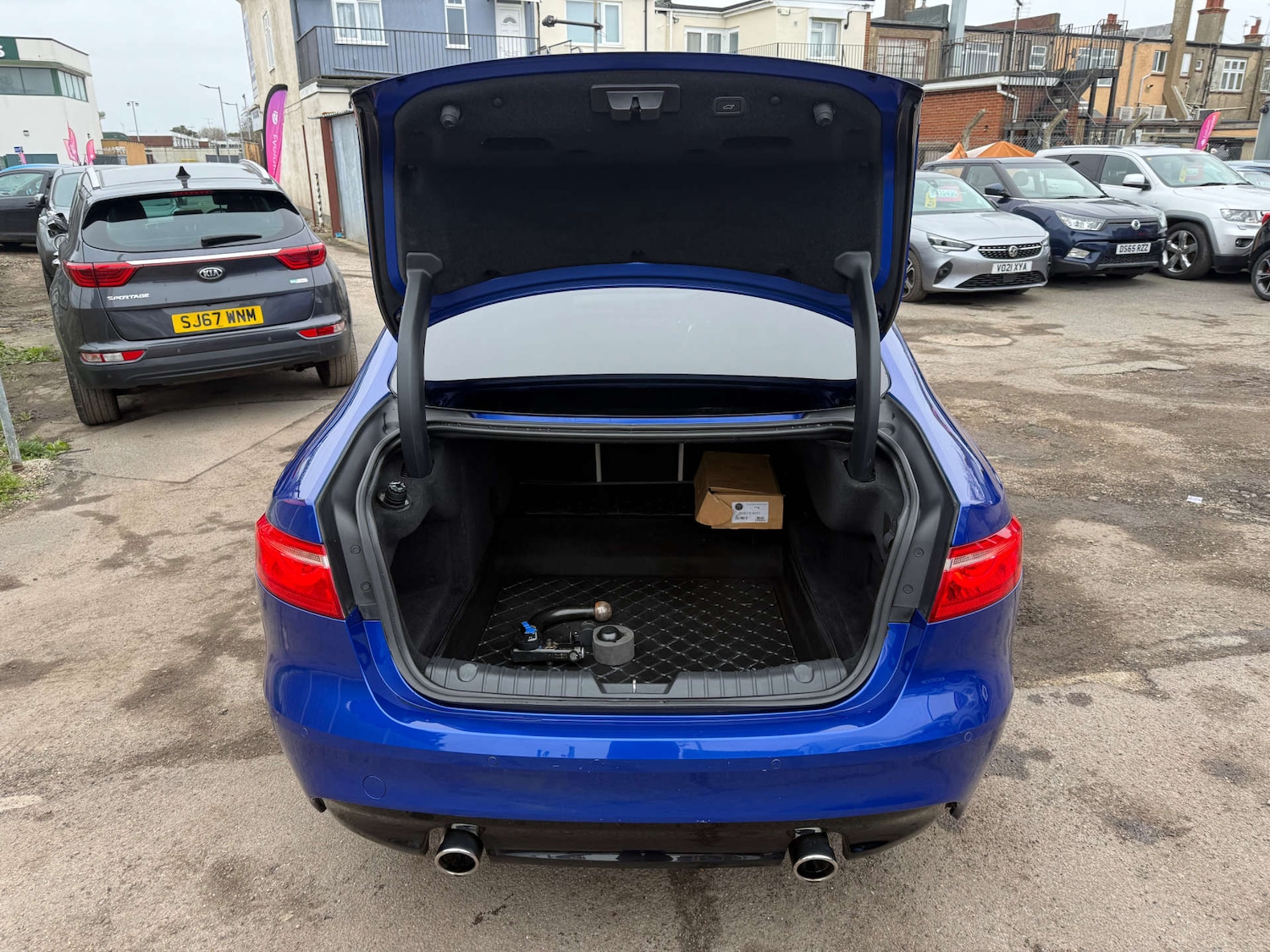 Used Jaguar XF 2017 for sale - 77059115: Photo 17