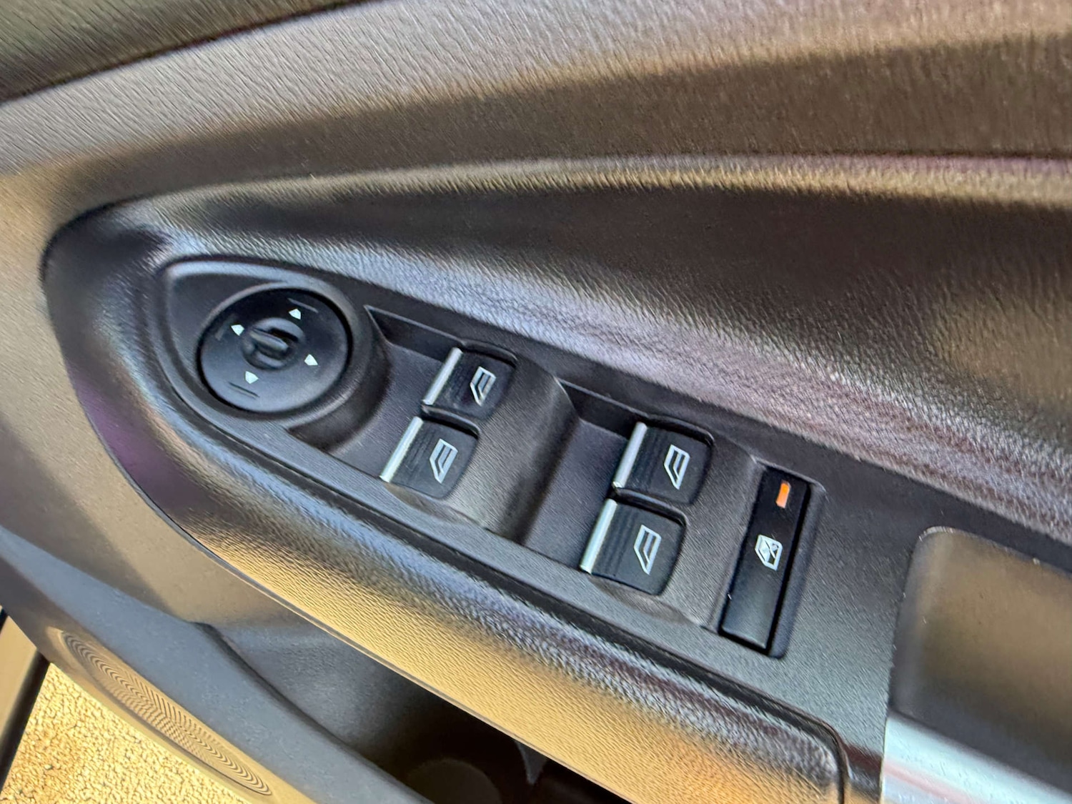 Used Ford Kuga 2015 for sale - 76177672: Photo 27