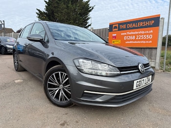 Used Volkswagen Golf 2017 for sale - 75923190: Photo