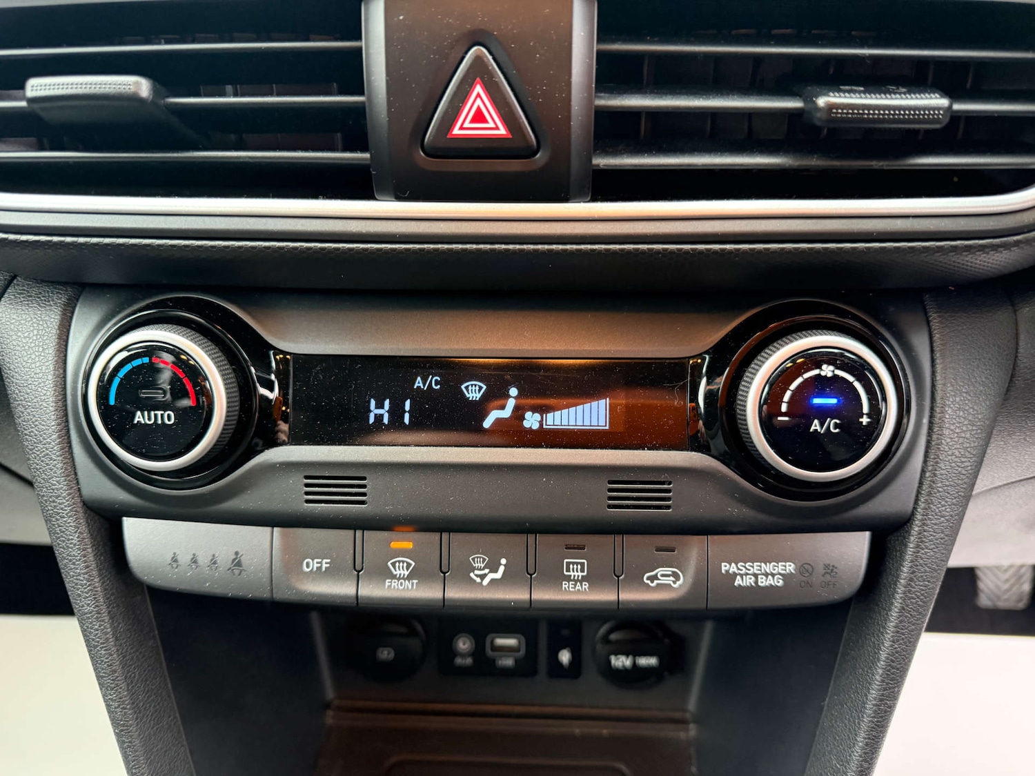 Used Hyundai KONA 2019 for sale - 77318474: Photo 35