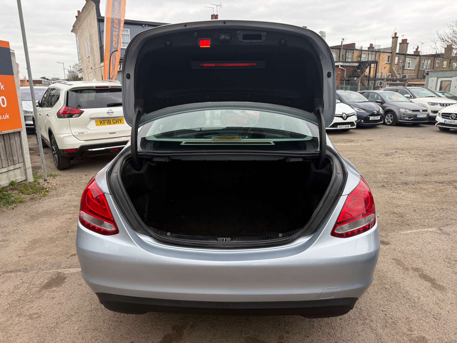 Used Mercedes-Benz C Class 2015 for sale - 78061473: Photo 14