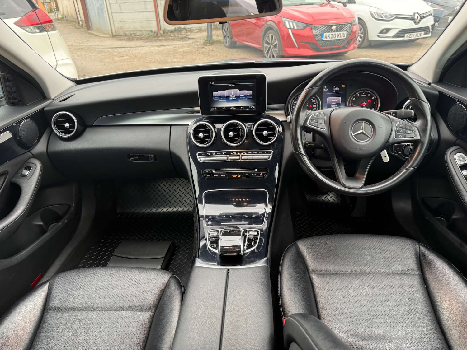 Used Mercedes-Benz C Class 2015 for sale - 78061473: Photo 15
