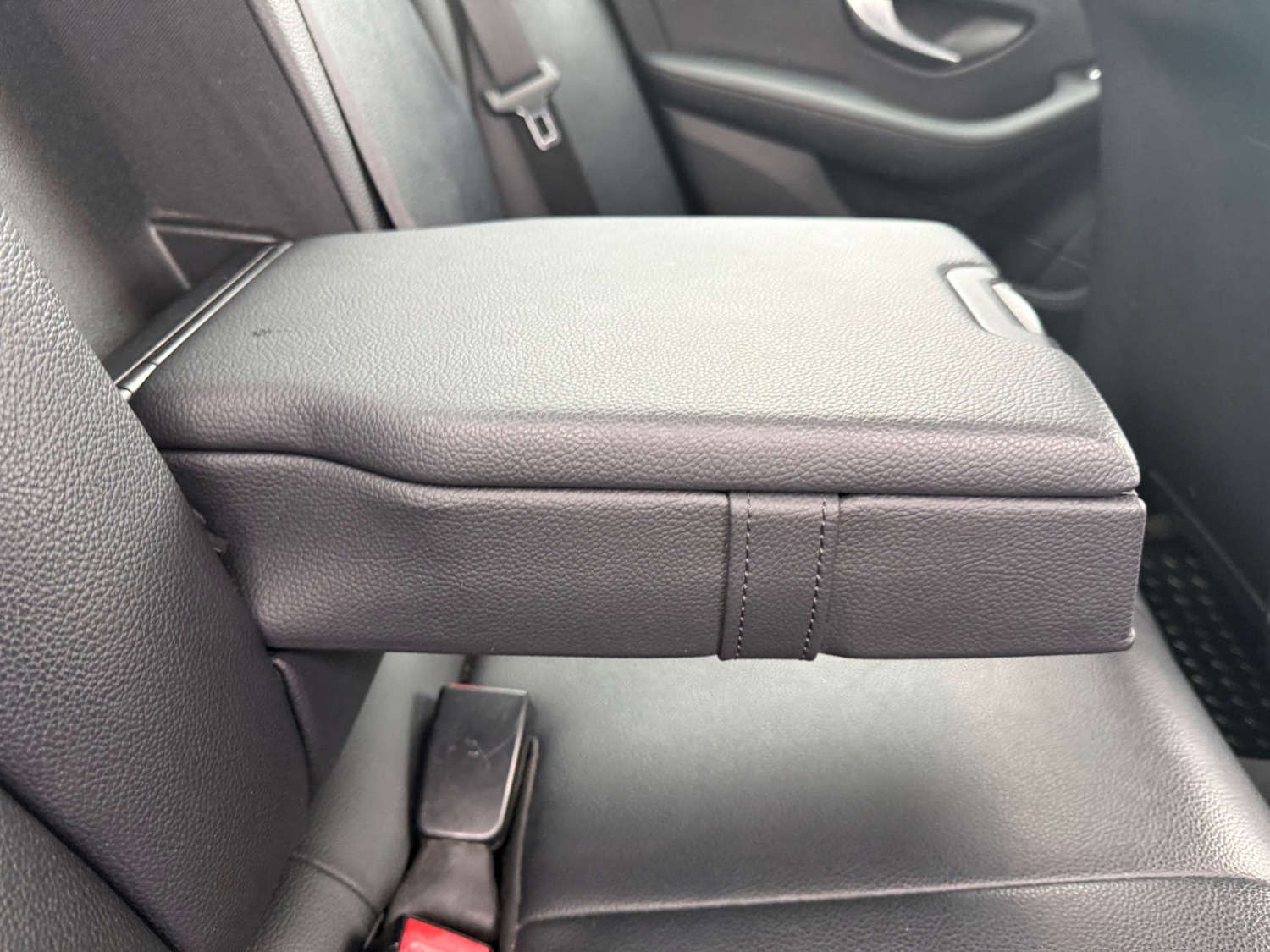 Used Mercedes-Benz C Class 2015 for sale - 78061473: Photo 16