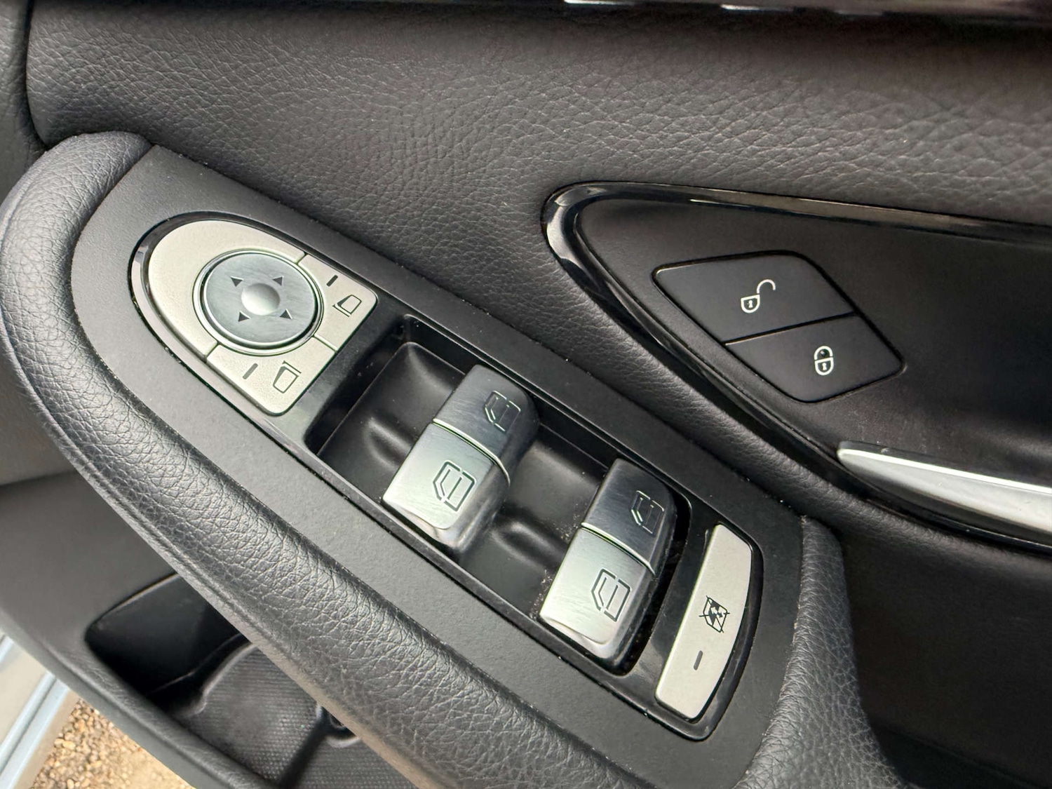 Used Mercedes-Benz C Class 2015 for sale - 78061473: Photo 19