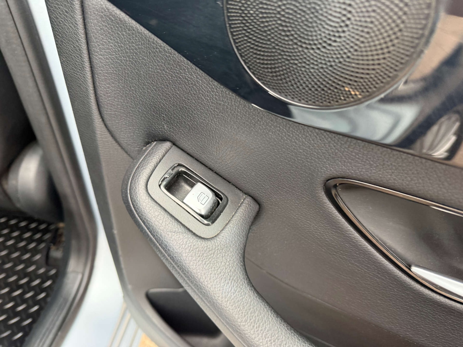 Used Mercedes-Benz C Class 2015 for sale - 78061473: Photo 20