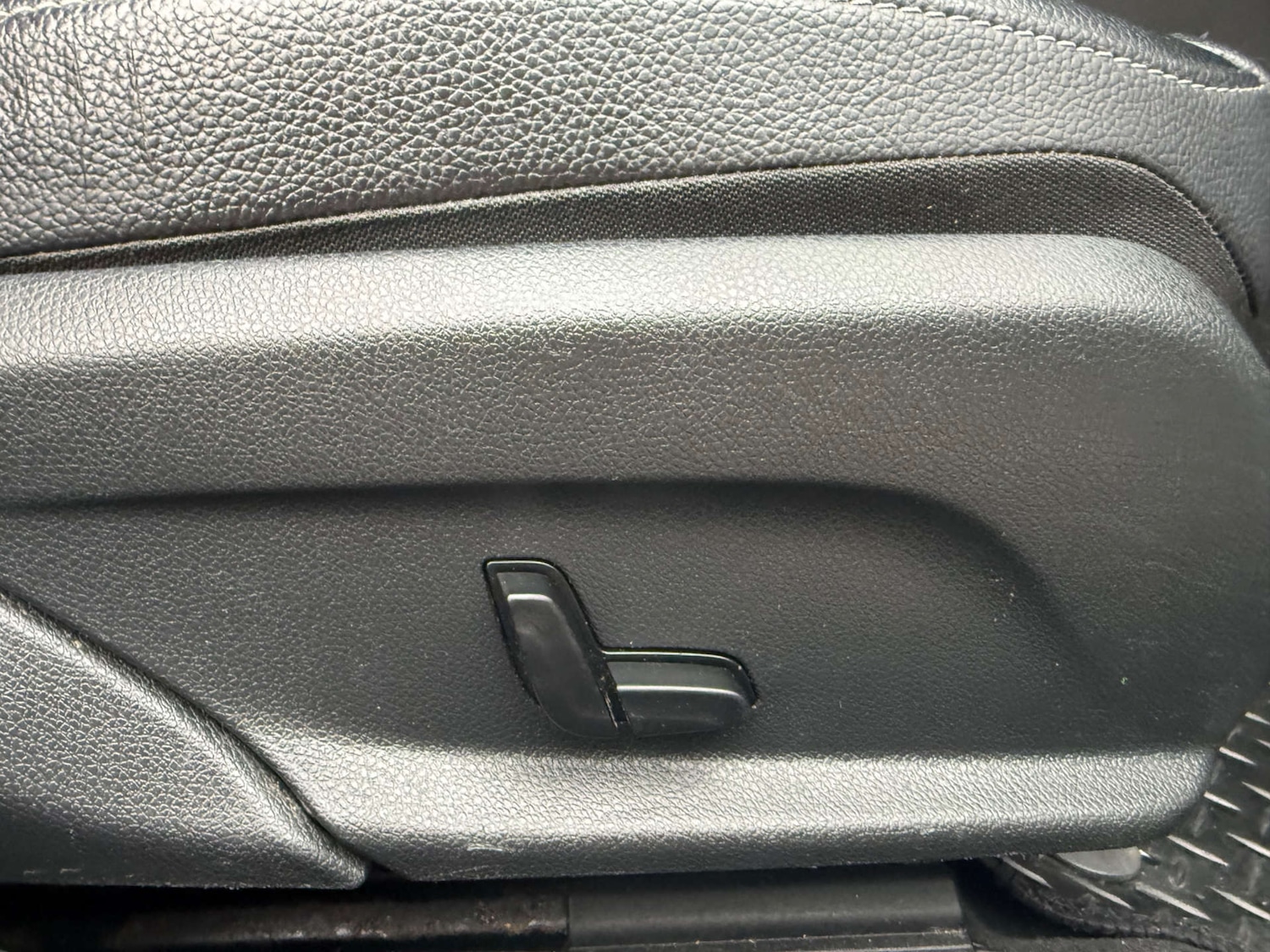 Used Mercedes-Benz C Class 2015 for sale - 78061473: Photo 26